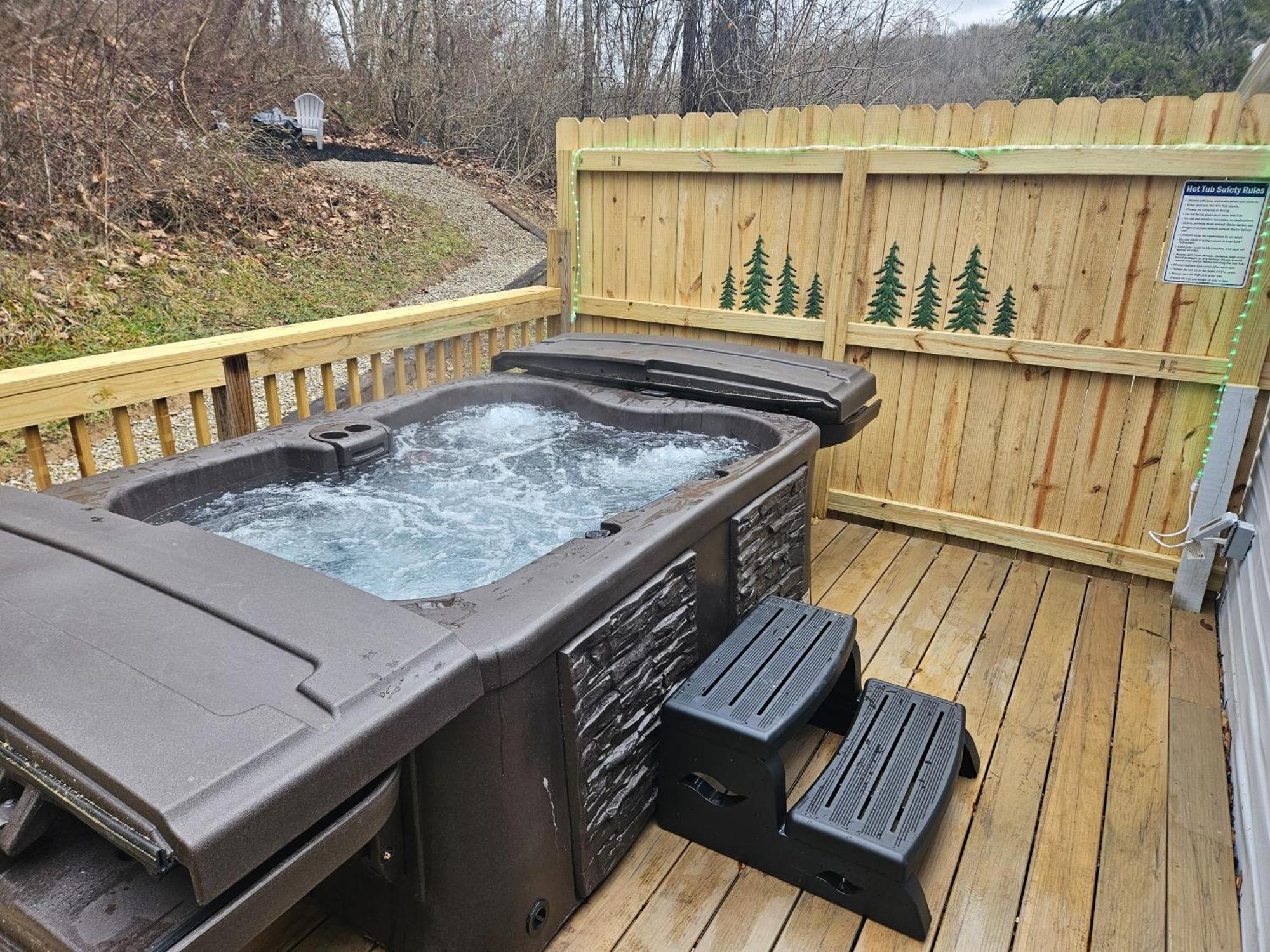 Grey Pines At Hocking Vacations Villa Logan Exterior foto