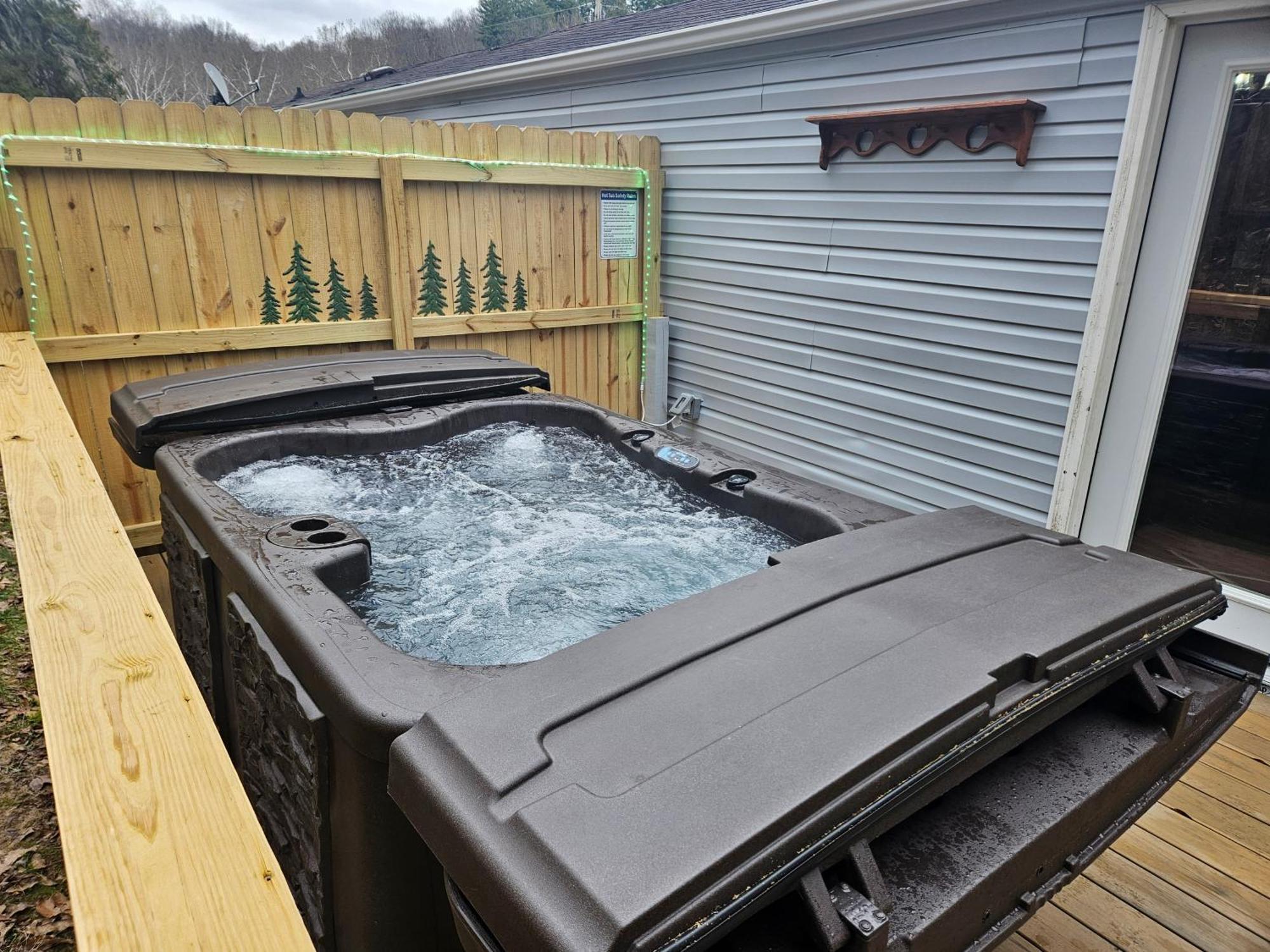 Grey Pines At Hocking Vacations Villa Logan Exterior foto